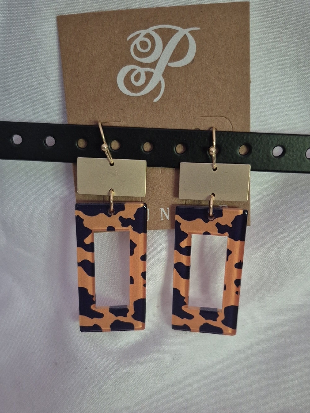 Savanna Rectangle Drop Earrings in Tan & Black